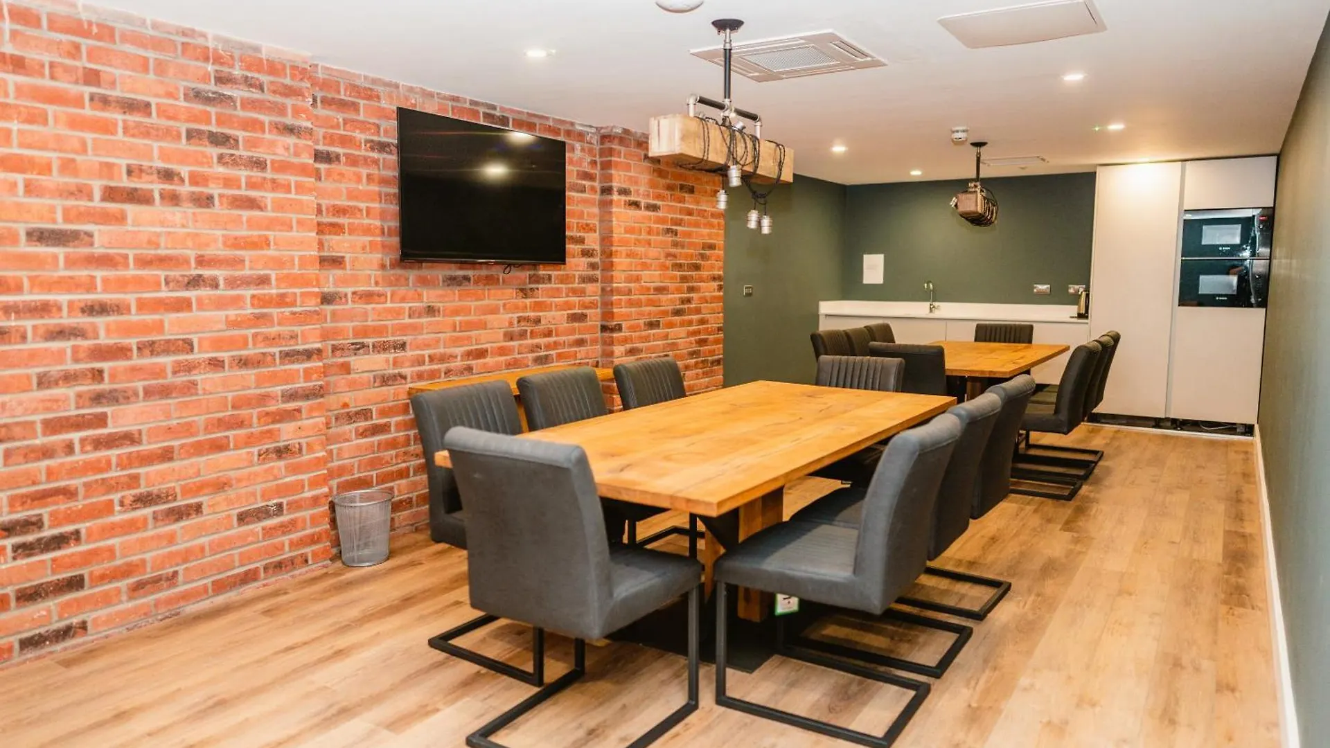 Apartment Vichy - The Glass House Vip Luxury Stay With Gym, Cinema & Gaming Rooms, And Work Space Access Kingston upon Hull United Kingdom