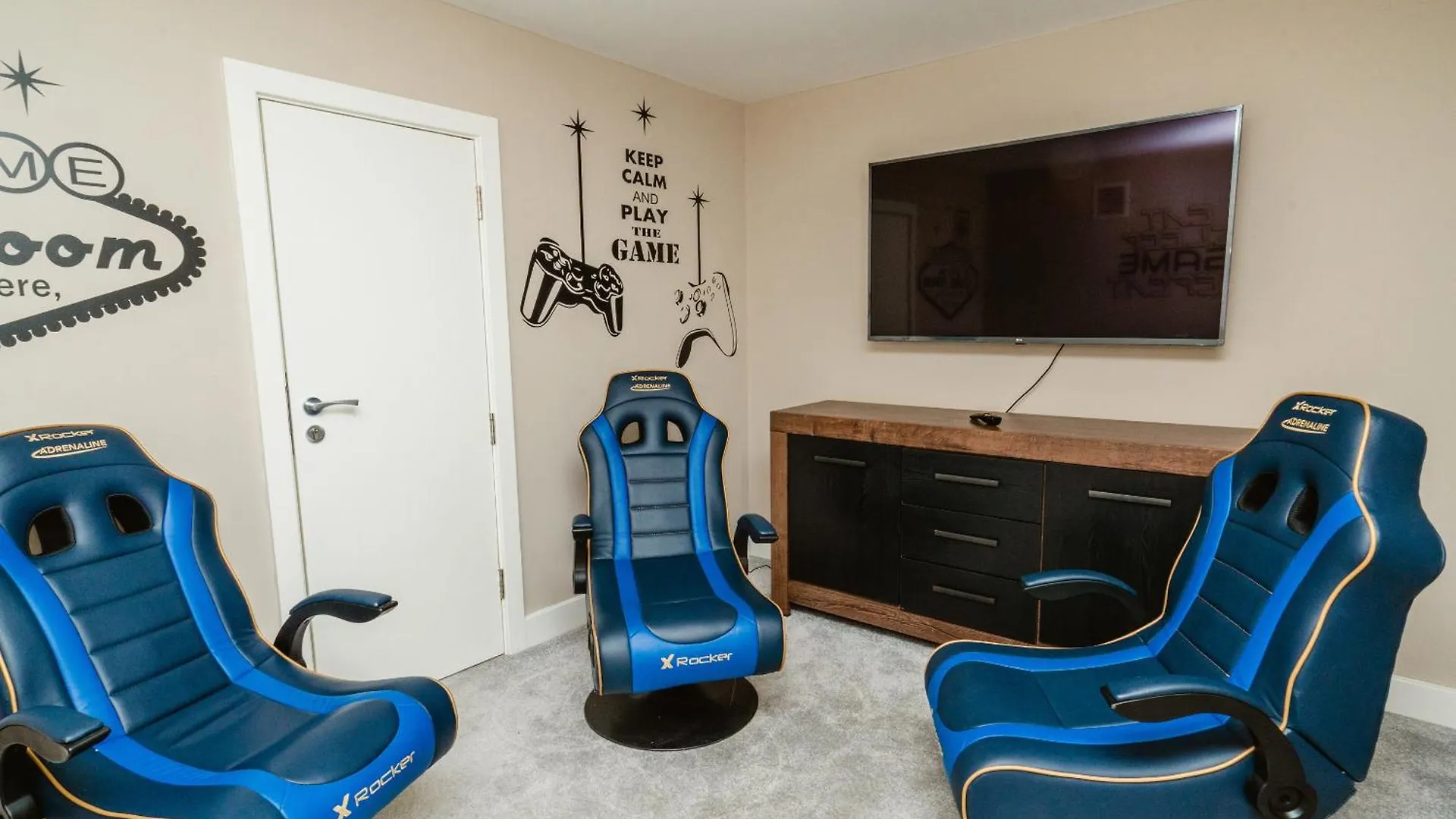 Vichy - The Glass House Vip Luxury Stay With Gym, Cinema & Gaming Rooms, And Work Space Access Kingston upon Hull Apartment