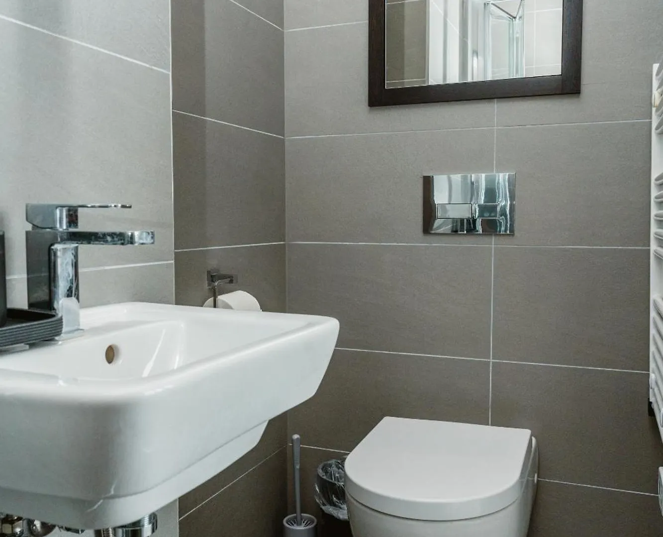 Vichy - The Glass House Vip Luxury Stay With Gym, Cinema & Gaming Rooms, And Work Space Access Kingston upon Hull Apartment