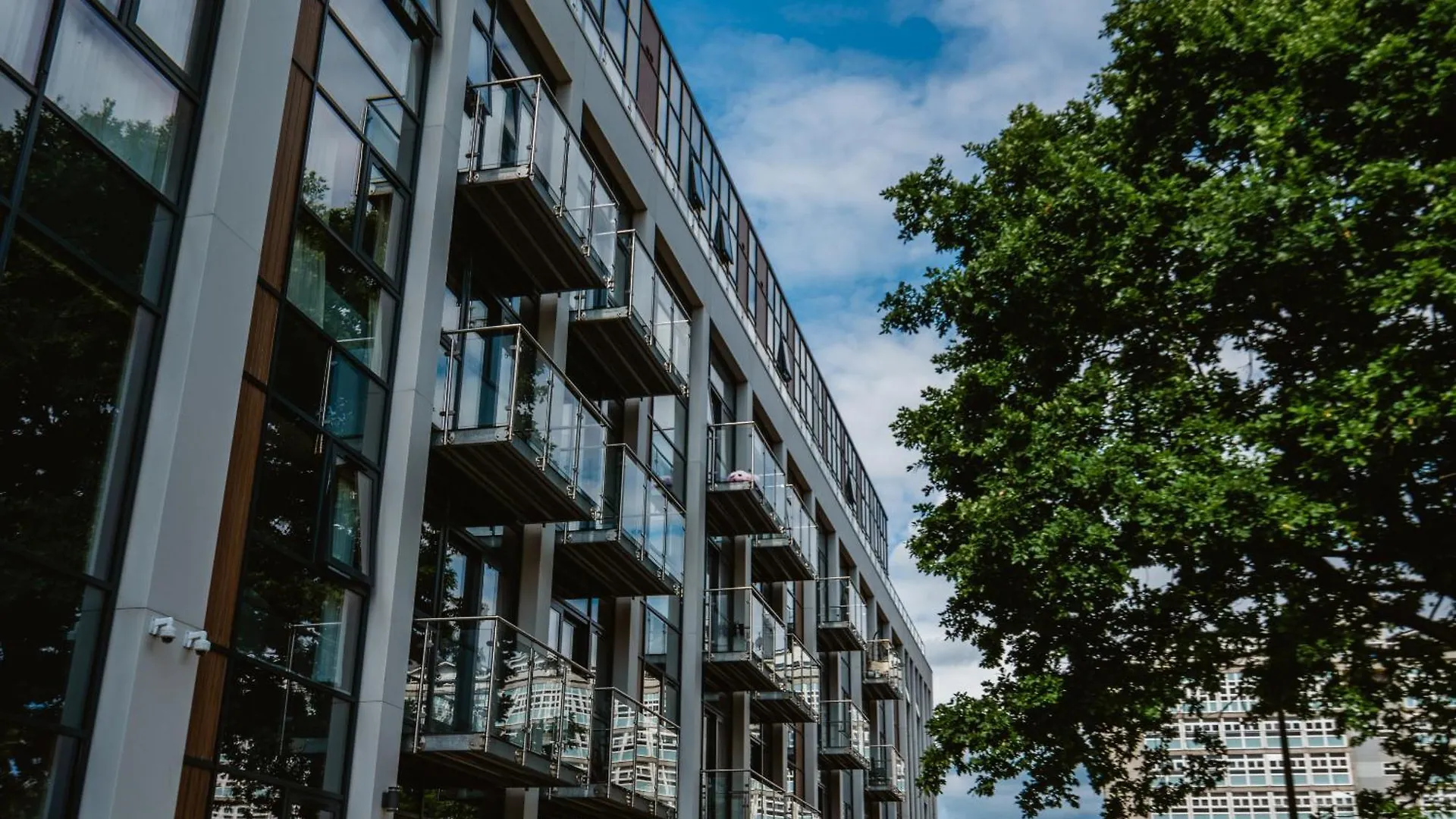 Apartment Vichy - The Glass House Vip Luxury Stay With Gym, Cinema & Gaming Rooms, And Work Space Access Kingston upon Hull